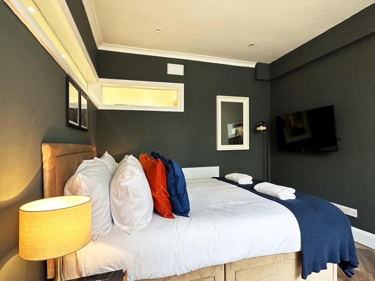 Liam Place Near Hyde Park - 1 Double Bed, 1 Sofa Bed, Spacious Apartment, Private Entrance Λονδίνο Εξωτερικό φωτογραφία
