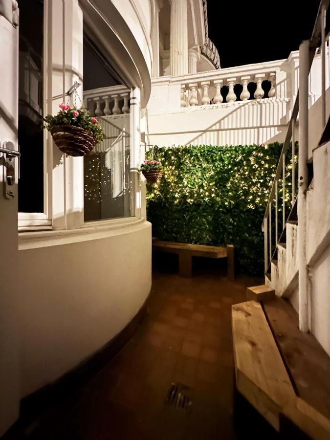 Liam Place Near Hyde Park - 1 Double Bed, 1 Sofa Bed, Spacious Apartment, Private Entrance Λονδίνο Εξωτερικό φωτογραφία