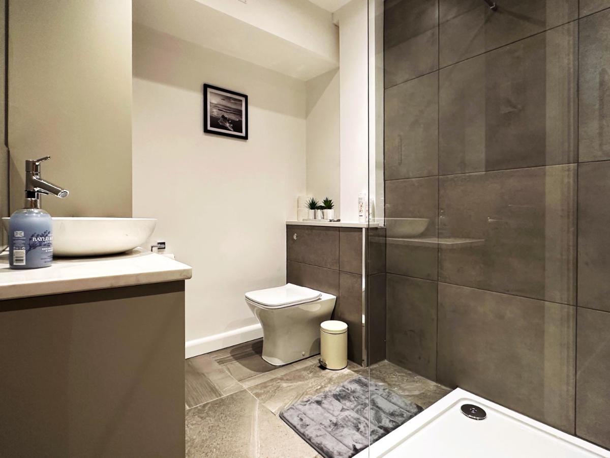 Liam Place Near Hyde Park - 1 Double Bed, 1 Sofa Bed, Spacious Apartment, Private Entrance Λονδίνο Εξωτερικό φωτογραφία