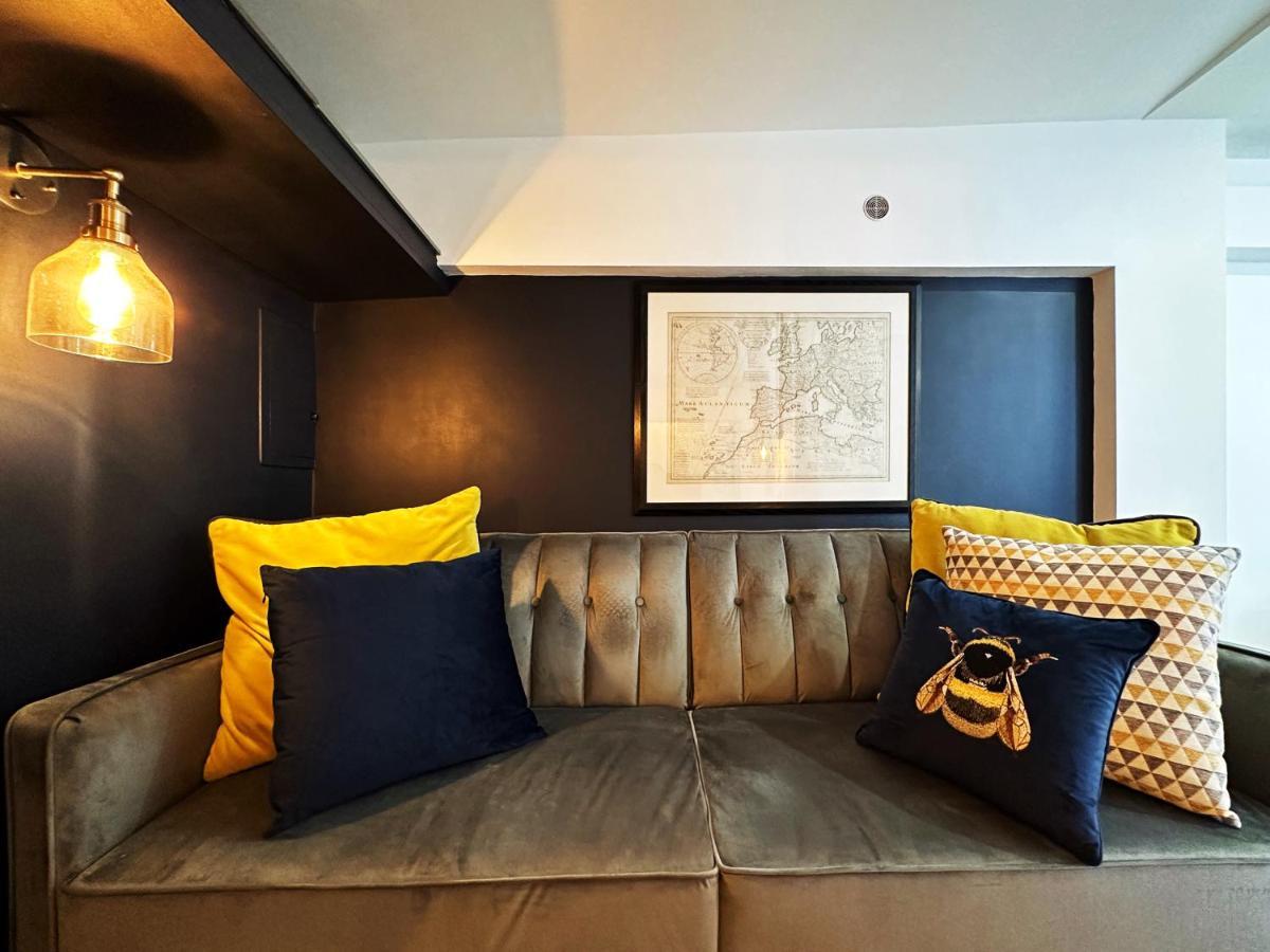 Liam Place Near Hyde Park - 1 Double Bed, 1 Sofa Bed, Spacious Apartment, Private Entrance Λονδίνο Εξωτερικό φωτογραφία